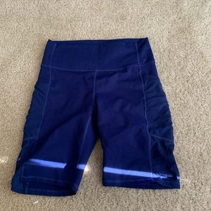 Fabletics biker short with side pocket